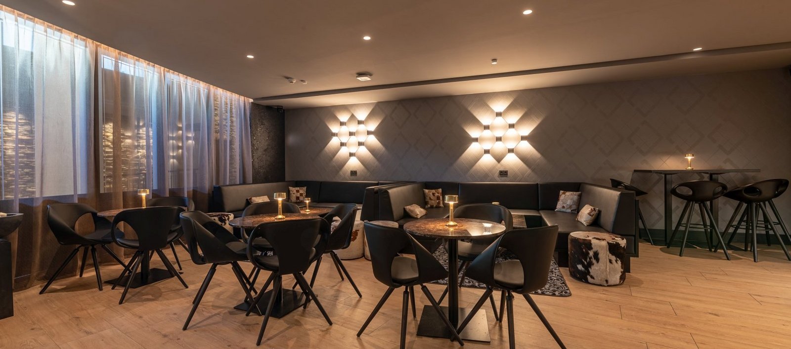 csm_Steakrestaurant-Innsbruck-Woodfire-Bar_9baa54829f